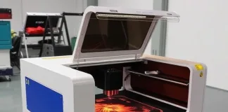 How Modern Businesses Use Precision Tools to Personalise Products
