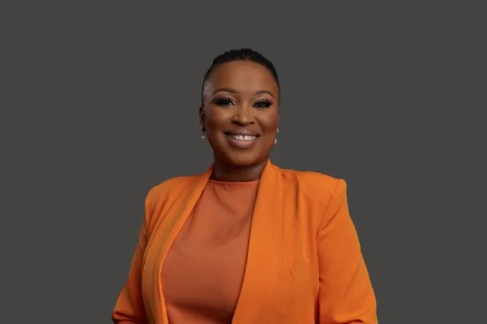 newzroom-afrika-pic-1-1-1 Thabile Stella Mbhele anchors the IsiZulu bulletin Izindaba Zethu