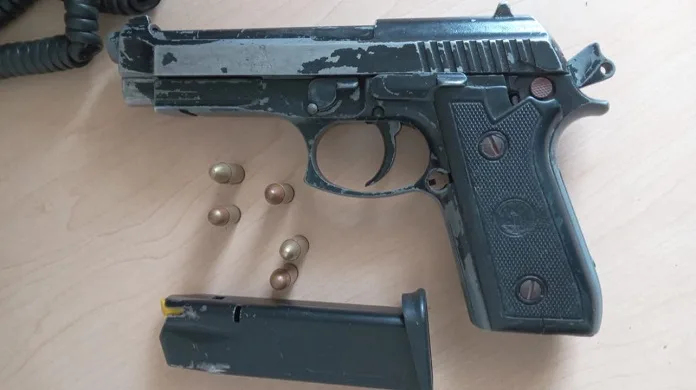 648288478_1353638533454450_6895635164666000032_n Community Apprehends Suspect with Unlicensed Firearm