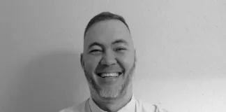 How MVNO-in-a-box reduces complexity for MNOs and MVNEs Warren Alberts, CEO at VAS-X