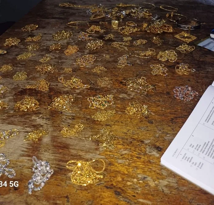 671121001_1381833953968241_9195186702367092883_n Five arrested in jewellery store robbery; R3 million in items recovered