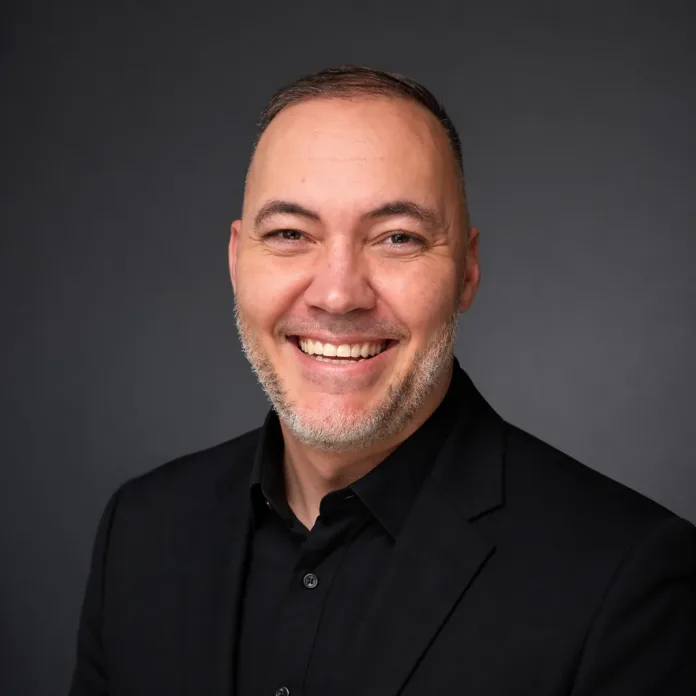 Transforming your customer portal from a cost centre into a revenue engine Transforming your customer portal from a cost centre into a revenue engine