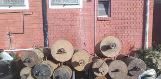 Sixteen Arrested, Gold-Bearing Material Seized in Mpumalanga Illegal Mining Raid Sixteen Arrested, Gold-Bearing Material Seized in Mpumalanga Illegal Mining Raid