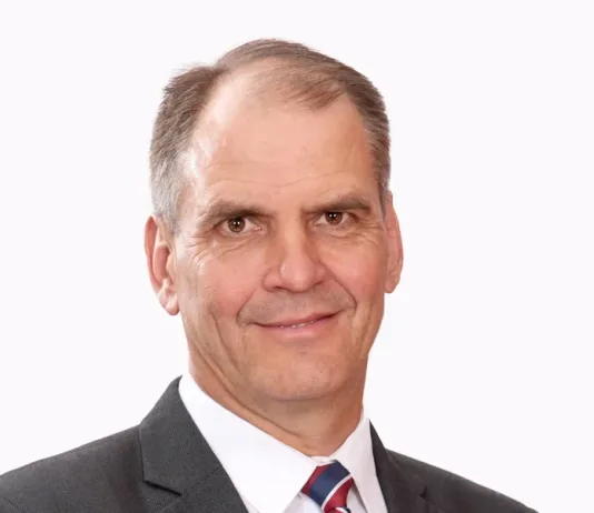 Bertie Nel, Head of Financial Planning and Advice at Momentum