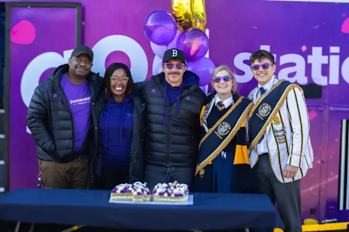 Jacaranda FM Brings Feel-Good Energy to Hoërskool Kempton Park with Live Broadcast and Surprise Performance From Loufi Jacaranda FM Brings Feel-Good Energy to Hoërskool Kempton Park with Live Broadcast and Surprise Performance From Loufi