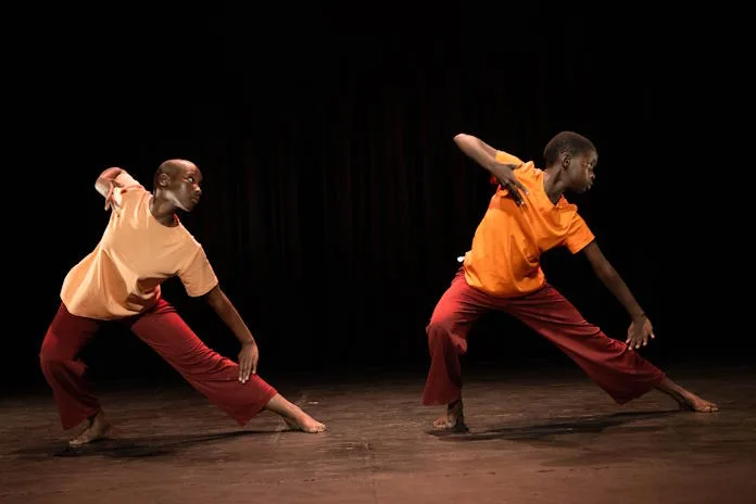 FLATFOOT's Project Hheshe Nsizwa (Umlazi) with choreography by Siseko Duba and Zinhle Nzama at the 2025 JOMBA! Youth Open Horizons. Photo by Val Adamson