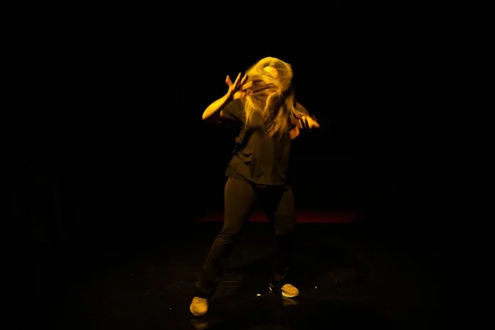 To Be (by & with Nora Amin), Interactive documentary dance performance on violence against women. 12 March 2026. Photo by Dirk Weniger