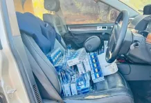 Hoedspruit Police and Farm Watch Seize R575,000 in Illicit Cigarettes; Suspect Flees Hoedspruit Police and Farm Watch Seize R575,000 in Illicit Cigarettes; Suspect Flees