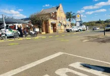 Hayfields Armed Robbery: Gunfire Erupts at Shopping Complex Jewellery Store Hayfields Armed Robbery: Gunfire Erupts at Shopping Complex Jewellery Store