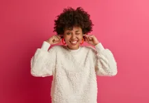 8 Habits Damaging Your Hearing
