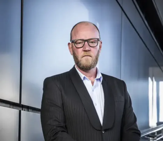 NAPAfrica and ZANOG enhance community-driven interconnection in Cape Town’s growing digital ecosystem Andrew Owens, Teraco Interconnection and Peering Lead