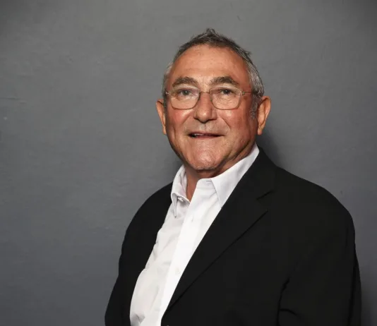 The chair is not the person: A CEO’s hardest leadership lesson Dr Chris Blair, Group CFO at 21st Century