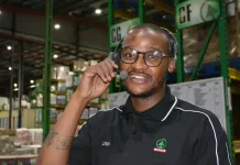 SPAR Eastern Cape picker Linda George locks in to his role from the moment his shift starts. Photo: Full Stop Communications