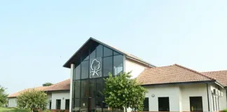 A Proud Legacy. An Even Brighter Future: Pecanwood College Becomes Pinnacle College Pecanwood