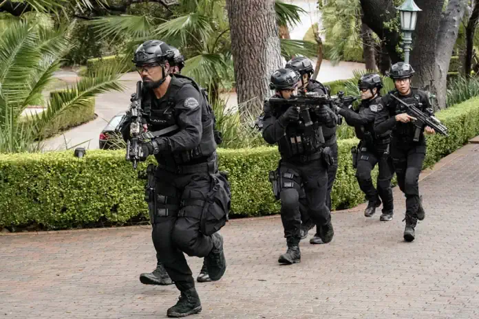 S.W.A.T. returns for its final mission on Universal TV S.W.A.T. returns for its final mission on Universal TV