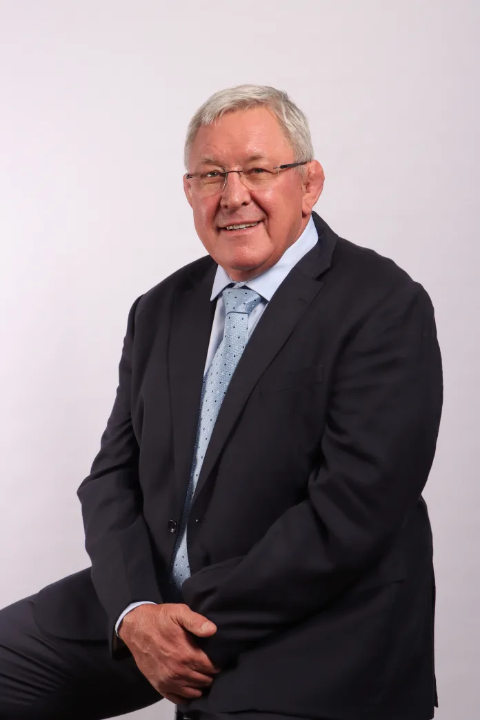 Fidelity Services Group CEO, Wahl Bartmann