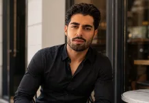 Roham Zandi, a forex writer and financial market analyst based in Tehran