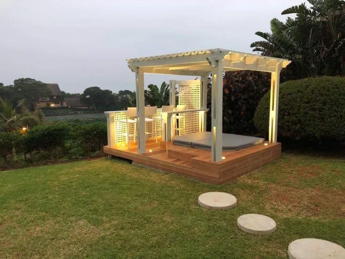 Porta Spa diamond in gazebo with lights