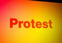 Protesters in Western Cape Demand Priority for Local Workers Amid Foreign Employment Claims