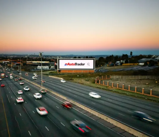 AutoTrader lights up the N1 with South Africa’s largest digital billboard launch