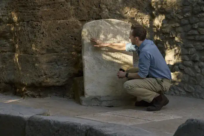 Tom Hiddleston Investigates One of History’s Greatest Mysteries in “Pompeii Out of Time” Tom Hiddleston Investigates One of History’s Greatest Mysteries in “Pompeii Out of Time”