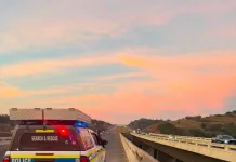 Search and Rescue Teams Recover Unidentified Body From Mkomazi River in Umkomaas Search and Rescue Teams Recover Unidentified Body From Mkomazi River in Umkomaas