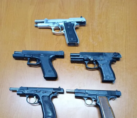 R10 Million Drugs and Seven Firearms Seized in Major Bothasig Gang Bust R10 Million Drugs and Seven Firearms Seized in Major Bothasig Gang Bust
