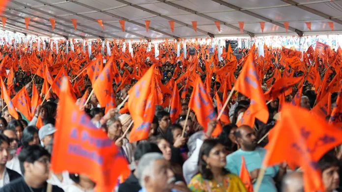 Africa’s largest Hindu congregation unites in faith and spiritual upliftment Africa’s largest Hindu congregation unites in faith and spiritual upliftment