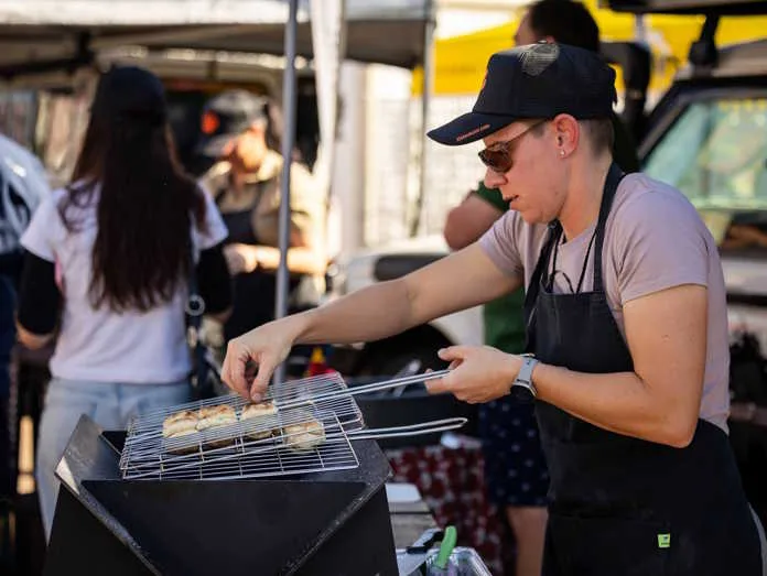 East Coast Radio House + Garden Show - Braaing at Khakibush stand