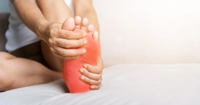 Diabetic Neuropathy: Early Signs You Should Never Ignore Diabetic Neuropathy: Early Signs You Should Never Ignore