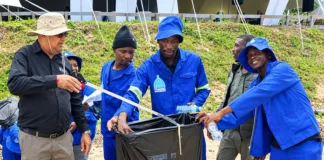 Major Durban Mangrove Clean-Up Advances at Bayhead Heritage Site Major Durban Mangrove Clean-Up Advances at Bayhead Heritage Site
