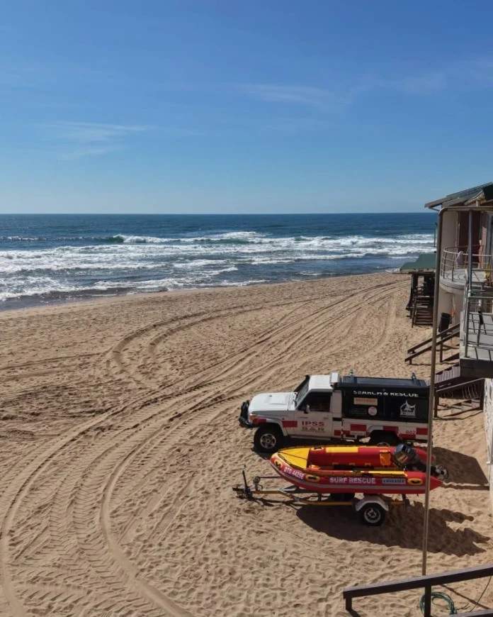 Black Rocks Zinkwazi Drowning: Search Underway for Missing 18-Year-Old Black Rocks Zinkwazi Drowning: Search Underway for Missing 18-Year-Old