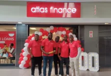 Bucking the branch closure trend, Atlas Finance reaches 300 stores to expand financial inclusion Atlas Finance Team At The 300th Store. Image supplied by PR company.
